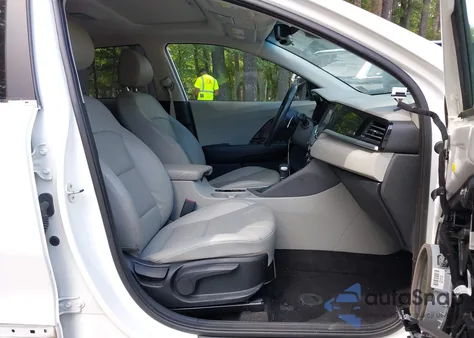 2022 Kia Niro Ex Premium z USA, uszkodzony, nr VIN KNDCE3LC6N5537276